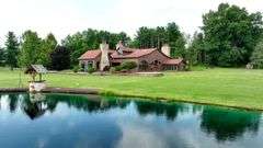 Tract 1: 93+/- Ac., House, Hangar & Runway