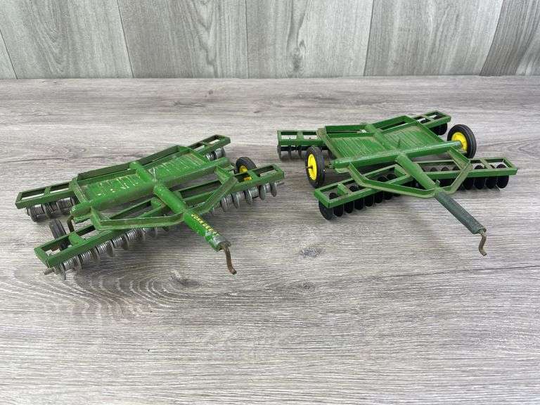 2 John Deere Discs, 1/16, Ertl, 1 Has Been Customized