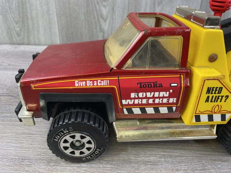 Tonka Rovin’ Wrecker