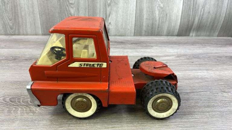 Structo Truck W/Duals