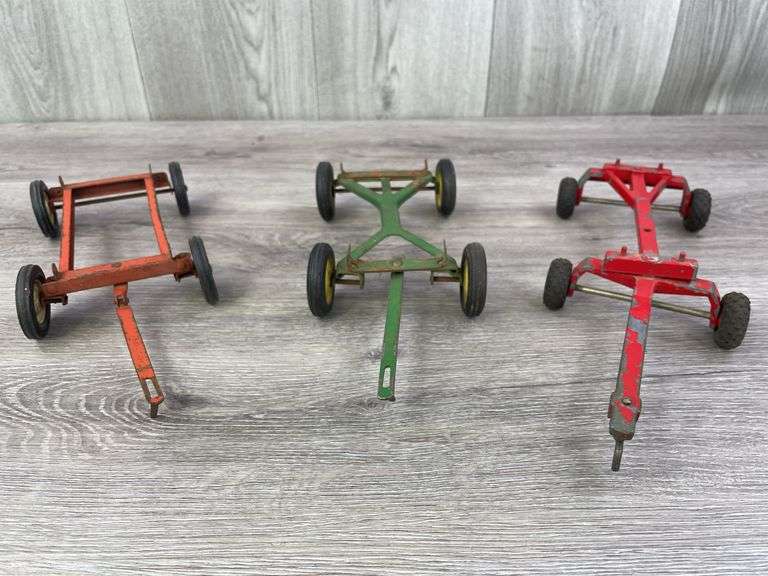 Allis-Chalmers, John Deere & International Running Gears, 1/16, International Possibly Custom