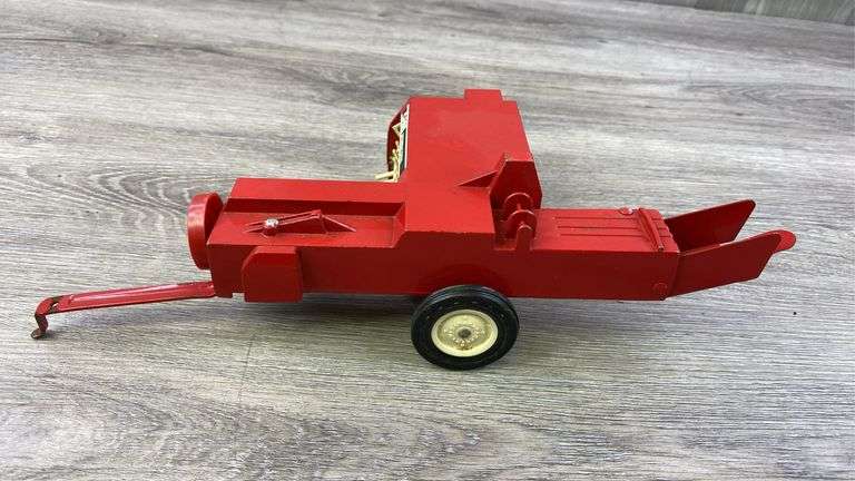 Case International Hay Baler, 1/16, Ertl
