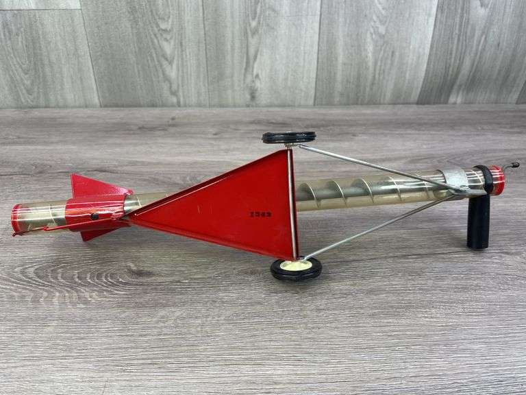 2 Auger Elevators, 1/16, Ertl, 1 Missing Parts