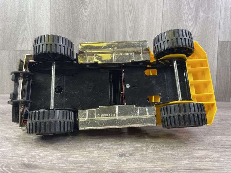 Tonka Rovin’ Wrecker