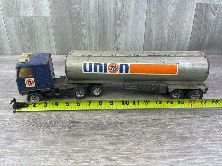 Union 76 Truck & Tanker, Ertl