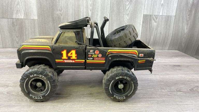 Tonka #14 Race Truck