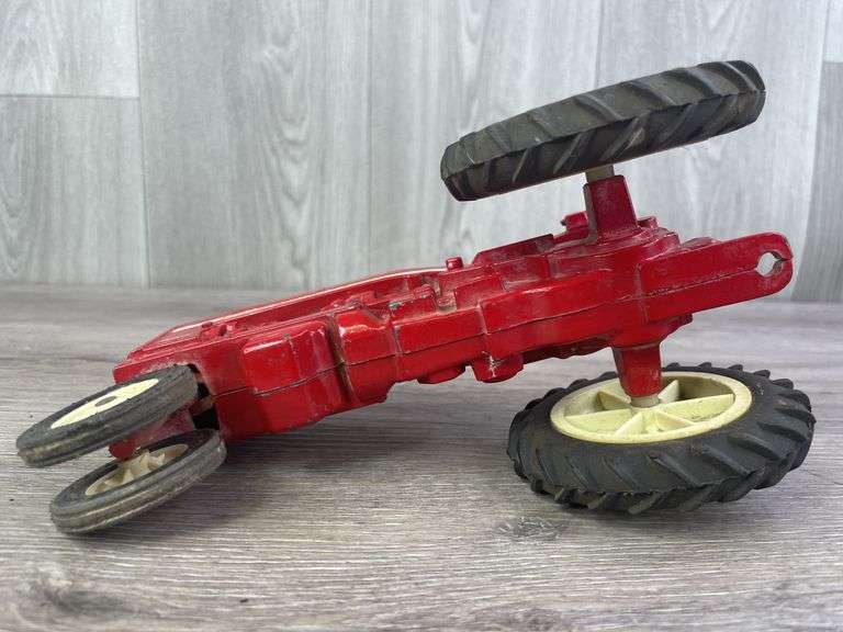 International 460 NF, 1/16, Ertl