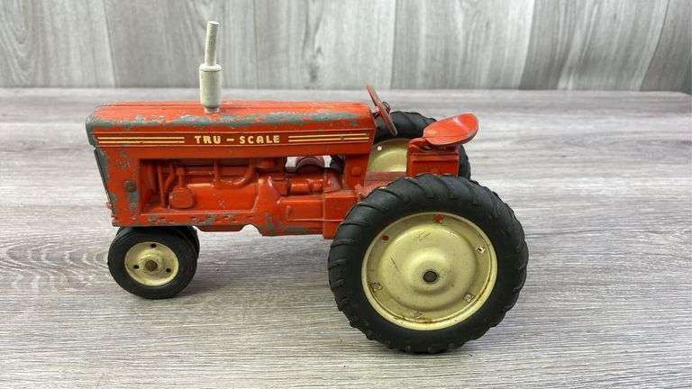 Tru-Scale M NF Tractor, 1/16, Carter