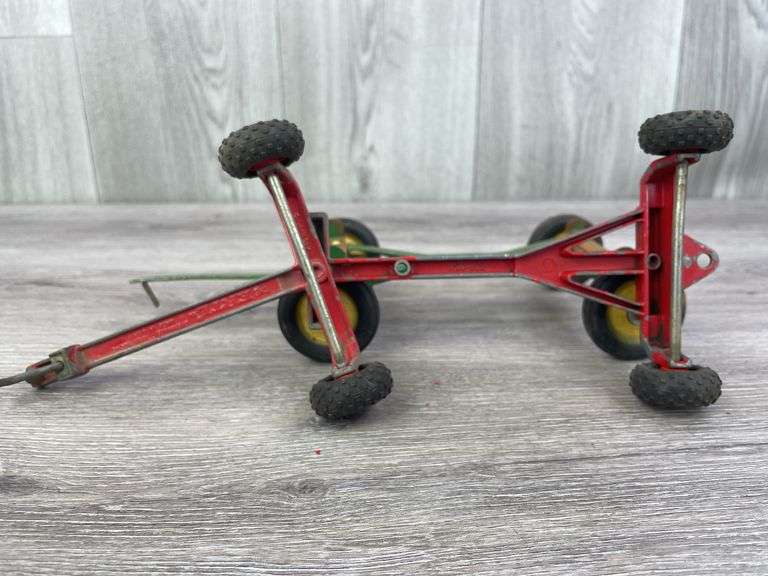 Allis-Chalmers, John Deere & International Running Gears, 1/16, International Possibly Custom