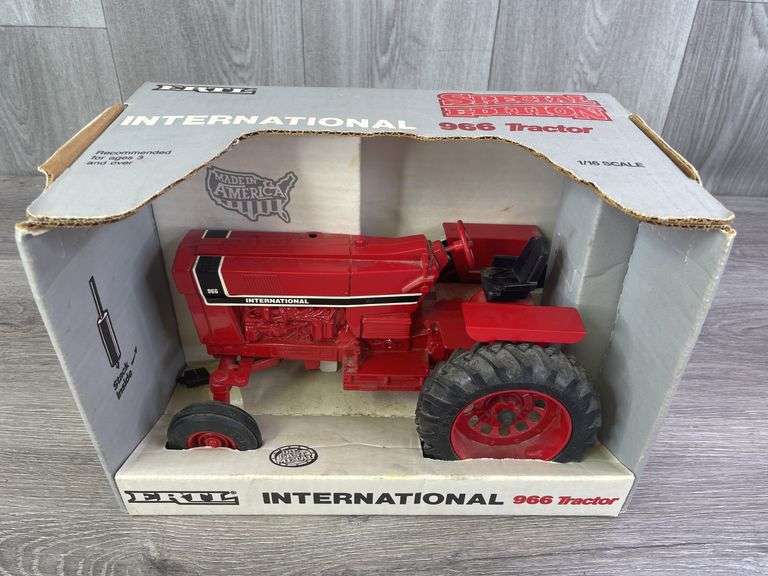 International 966 WF, 1991 Special Edition, 1/16, Ertl, Stock #4624