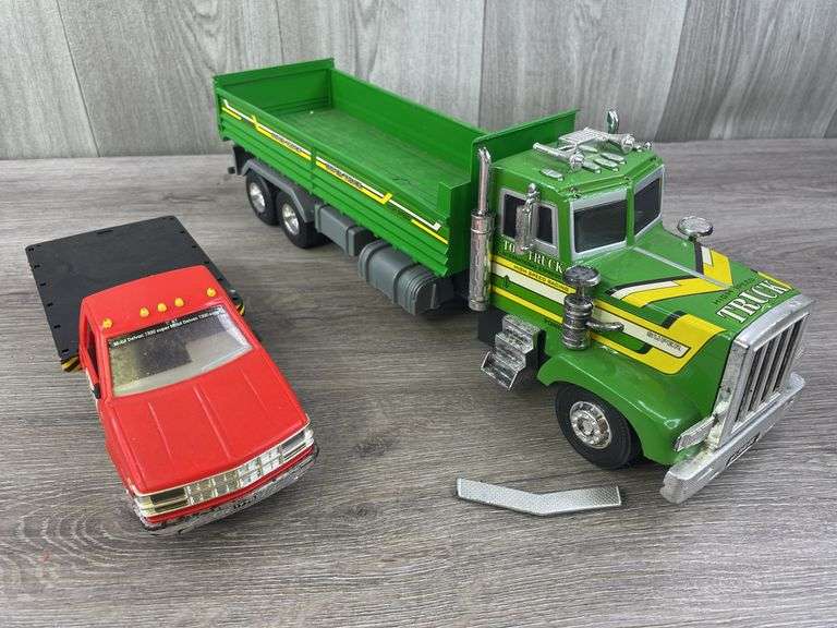 International Express Tow Truck & Mobil Flatbed Truck
