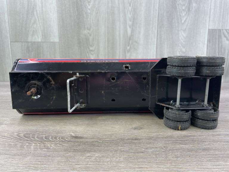 Goodwrench & Overnight Tanker Express Tankers, Nylint