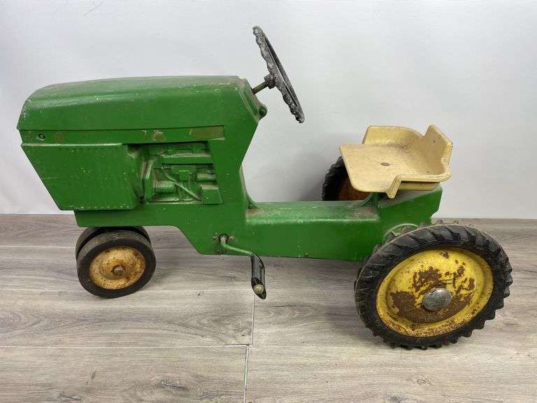 John Deere NF Pedal Tractor, Model No. 520, Ertl