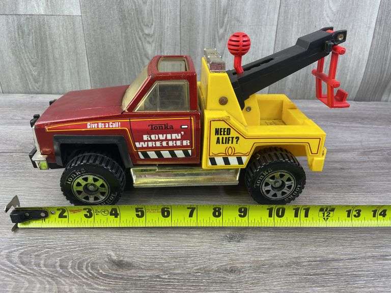Tonka Rovin’ Wrecker