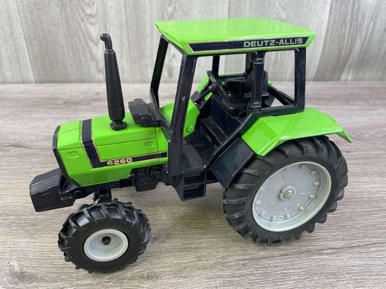 Deutz-Allis 6260 AWD, 1/16, Ertl, 1986 Special Edition, Box Has Hole Cut Out