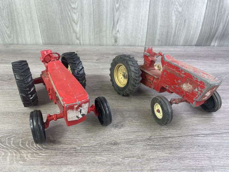 2 International WF Tractors, 1/16, Ertl, 1 Missing Parts