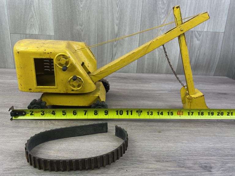Structo Construction Co. Shovel, Track Is Broken But Included