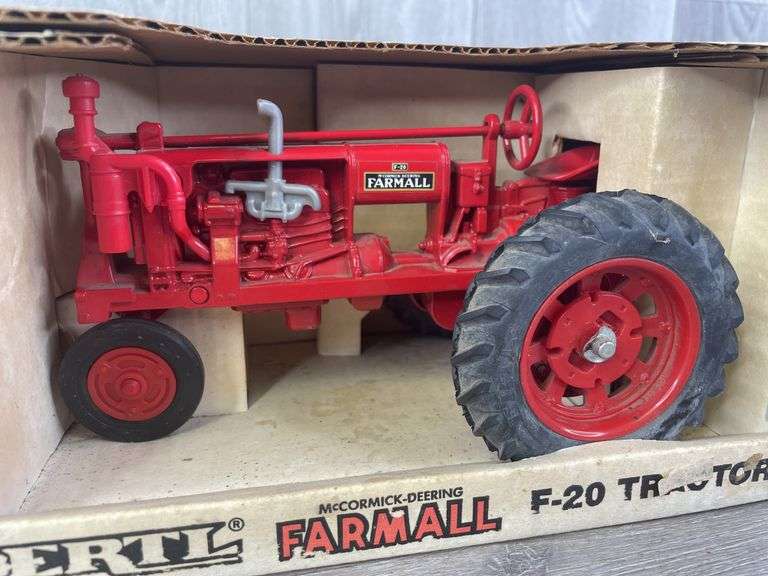 McCormick-Deering Farmall F-20 NF, 1/16, Ertl, Stock #437