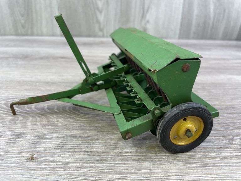 John Deere Grain Drill, 1/16, Carter