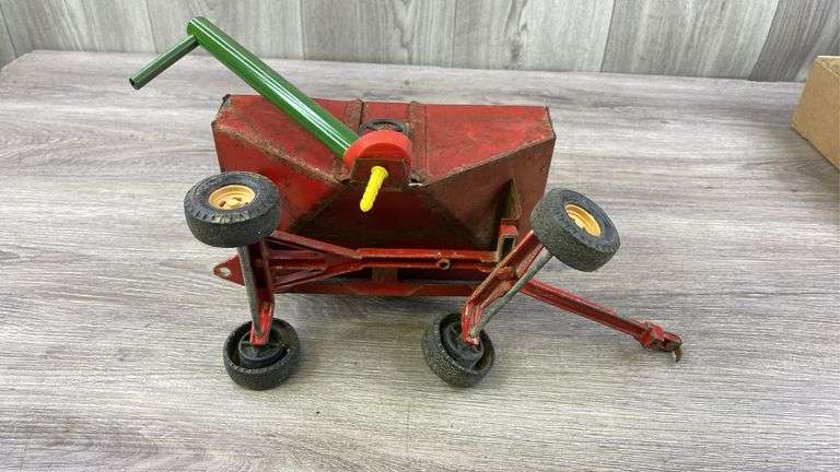 John Deere 4 Row Planter & International Gravity Wagon-1/16, Ertl; Cargo Trailer-Made In Japan, Stomper