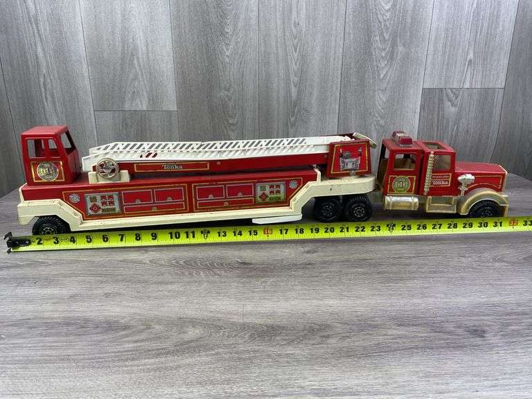 Tonka Hook & Ladder Truck, Ladder Is Cracked & Bent