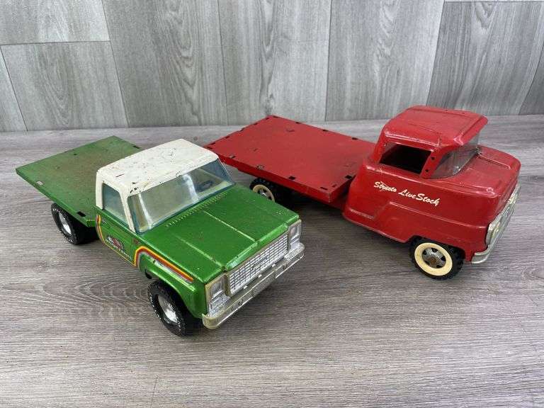 Structo Livestock & Nylint Farms Stake Trucks, Missing Stakes