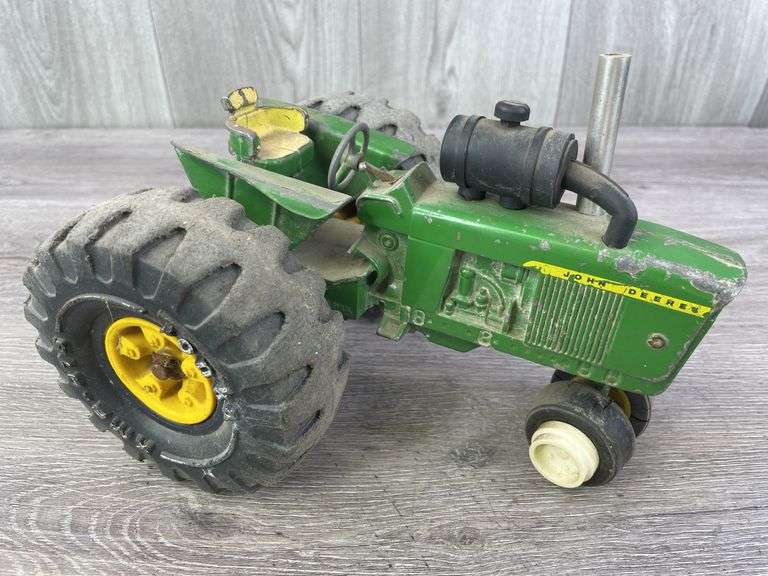 John Deere Custom Built Tractor, 1/16, Tonka Tires