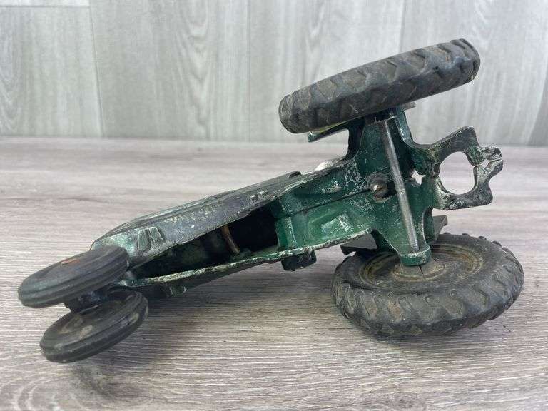 Oliver 70 NF, 1/16, Arcade, Has Been Painted