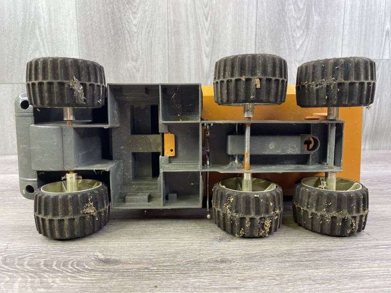 McClinton-Anchor Construction Co. Dump Truck, Ertl