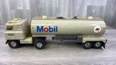 International Mobil Truck & Tanker, Ertl Oil Company, Ertl
