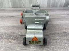 2 Allis-Chalmers G Gleaner Combines, 1/32, Ertl, Missing & Broken Parts