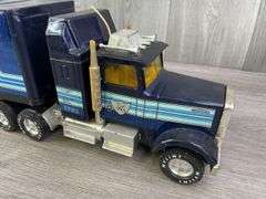 GMC Goodwrench Racing Team-Missing Rear Door & Freightliner Silver Knight Express Trucks & Trailers, Nylint