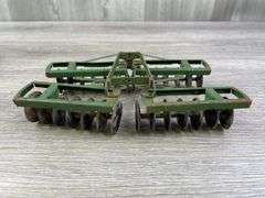 John Deere Pull Type Disc, 1/16, Carter