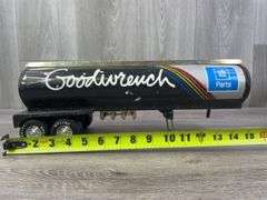 Goodwrench & Overnight Tanker Express Tankers, Nylint
