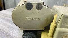 2 International Mobil Trucks & Tankers, Ertl Oil Company, Ertl, Missing Parts