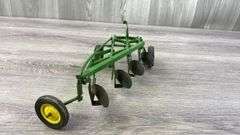 John Deere F660H 4 Bottom Plow, 1/16, Ertl