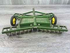 John Deere Disc, 1/16, Ertl, Has Been Modified
