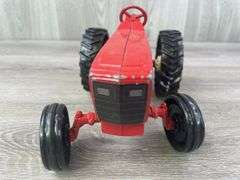 2 International WF Tractors, 1/16, Ertl, Stock #415