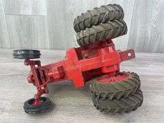 2 International 1586 WF Duals W/Cab, 1/16, Ertl, Missing Mufflers & Decals