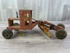 Lumar Road Grader, Needs Repair