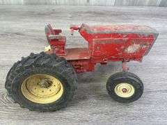 2 International WF Tractors, 1/16, Ertl, 1 Missing Parts