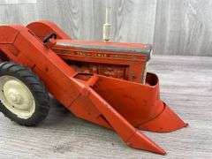 Tru-Scale 401 NF Tractor W/2 Row Corn Picker, 1/16, Carter