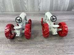 2 Fordson F Tractors, 1/16, Ertl