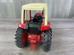 International 1586 WF W/Cab, 1/16, Ertl