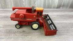 International Axial-Flow Combine, 1/32, Ertl