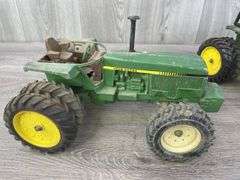 2 John Deere 4850 MFD Duals-1/16, Ertl, Missing Parts, John Deere Parts Tractor