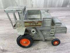 2 Allis-Chalmers G Gleaner Combines, 1/32, Ertl, Missing & Broken Parts