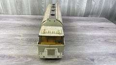 2 International Mobil Trucks & Tankers, Ertl Oil Company, Ertl, Missing Parts