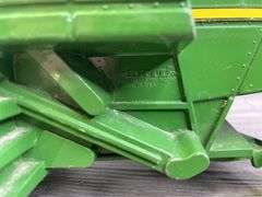 John Deere Titan II Combine W/Grain Head, 1/24, Ertl, Missing Cab