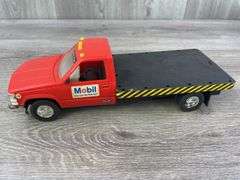 International Express Tow Truck & Mobil Flatbed Truck